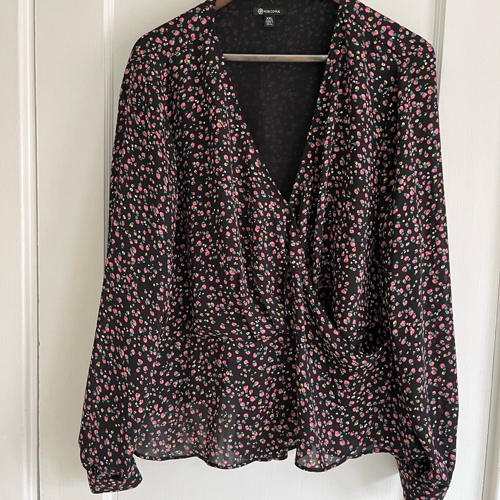 Versona Black and Pink Wrap Blouse Long Sleeve Relaxed Fit
